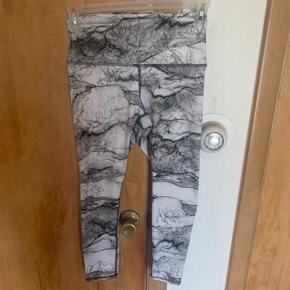 Evolution and Creation Pants - Marble Workout Leggings